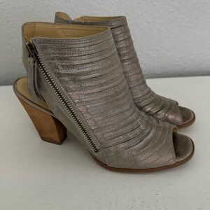 Paul Green Cayanne Metallic Leather Peep Toe Bootie Sandal Size 8
